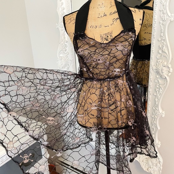 SALE Handmade VINTAGE Skulls Embroidered Lace Detail Halter Dress - Picture 4 of 7